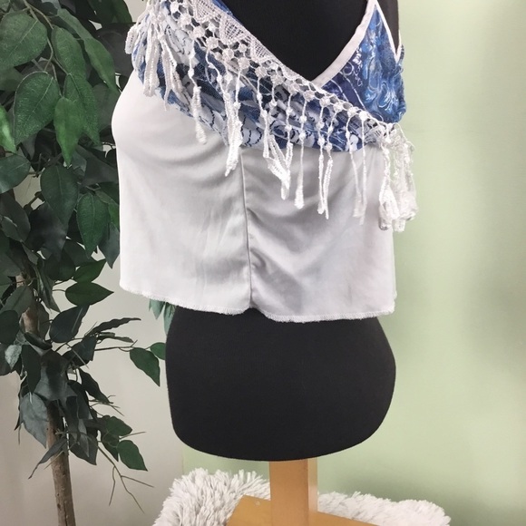 Rue 21 Medium crop with crochet trim - Picture 4 of 15